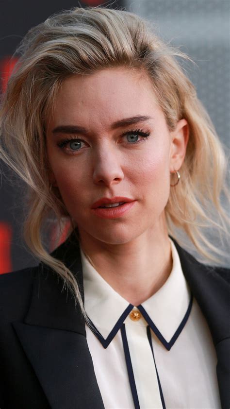 6,870 Vanessa Kirby Photos & High Res Pictures